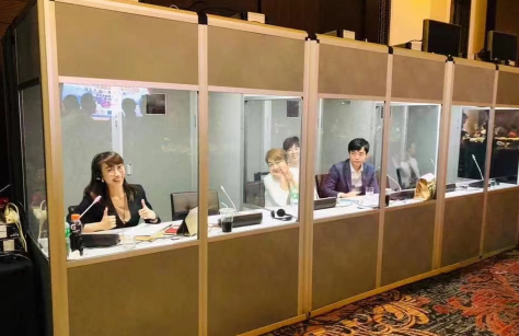 同聲傳譯設(shè)備多少錢(qián)?