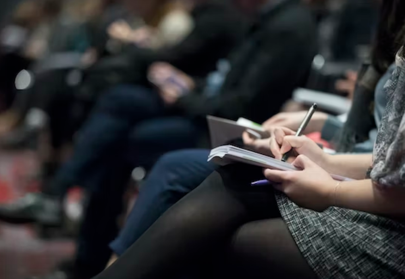 如何判斷深圳同聲翻譯公司的譯員的實力好壞？